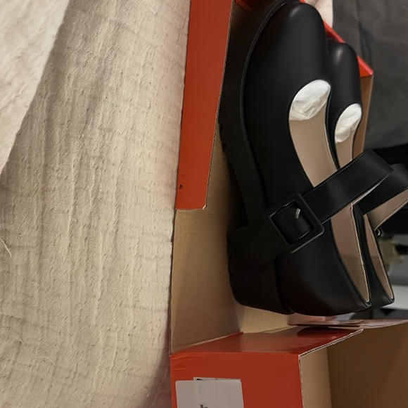 Black Leather Mary Jane Shoes - Picture 6 of 8